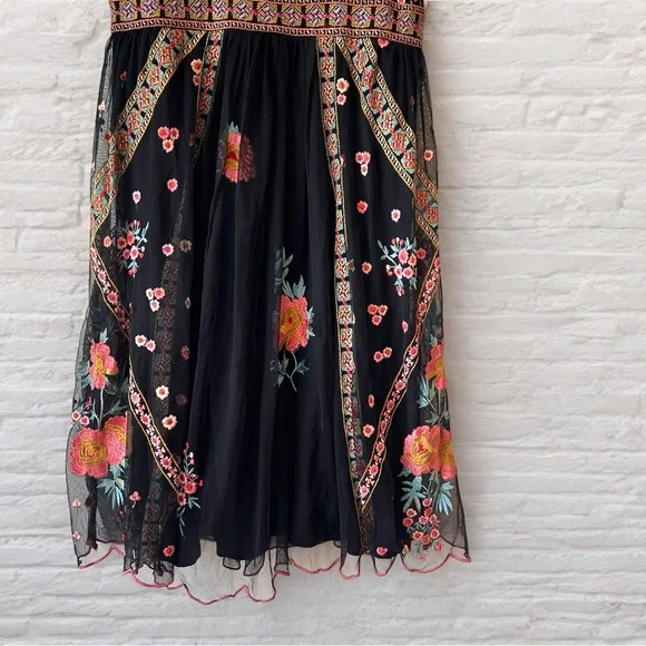 Sundance Roxanna Mesh Dress - Picture 5 of 11